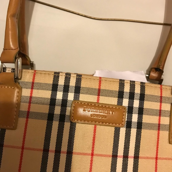 Burberry - Picture 6 of 8